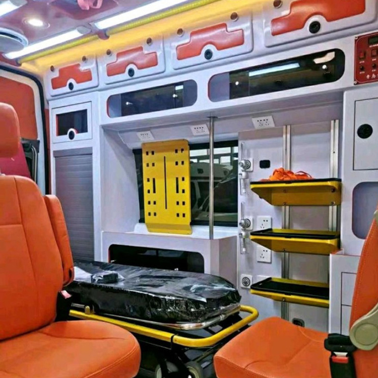 总口管理区长途救护车护送病人租赁价格